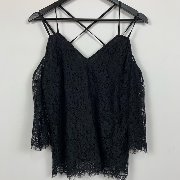 NWT Bar III Bell Sleeve V-Neck Cold Shoulder Top - Picture 2 of 4